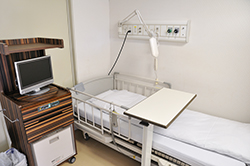 2025年度には病棟の入院ベッド必要数が4000床減るかも知れない